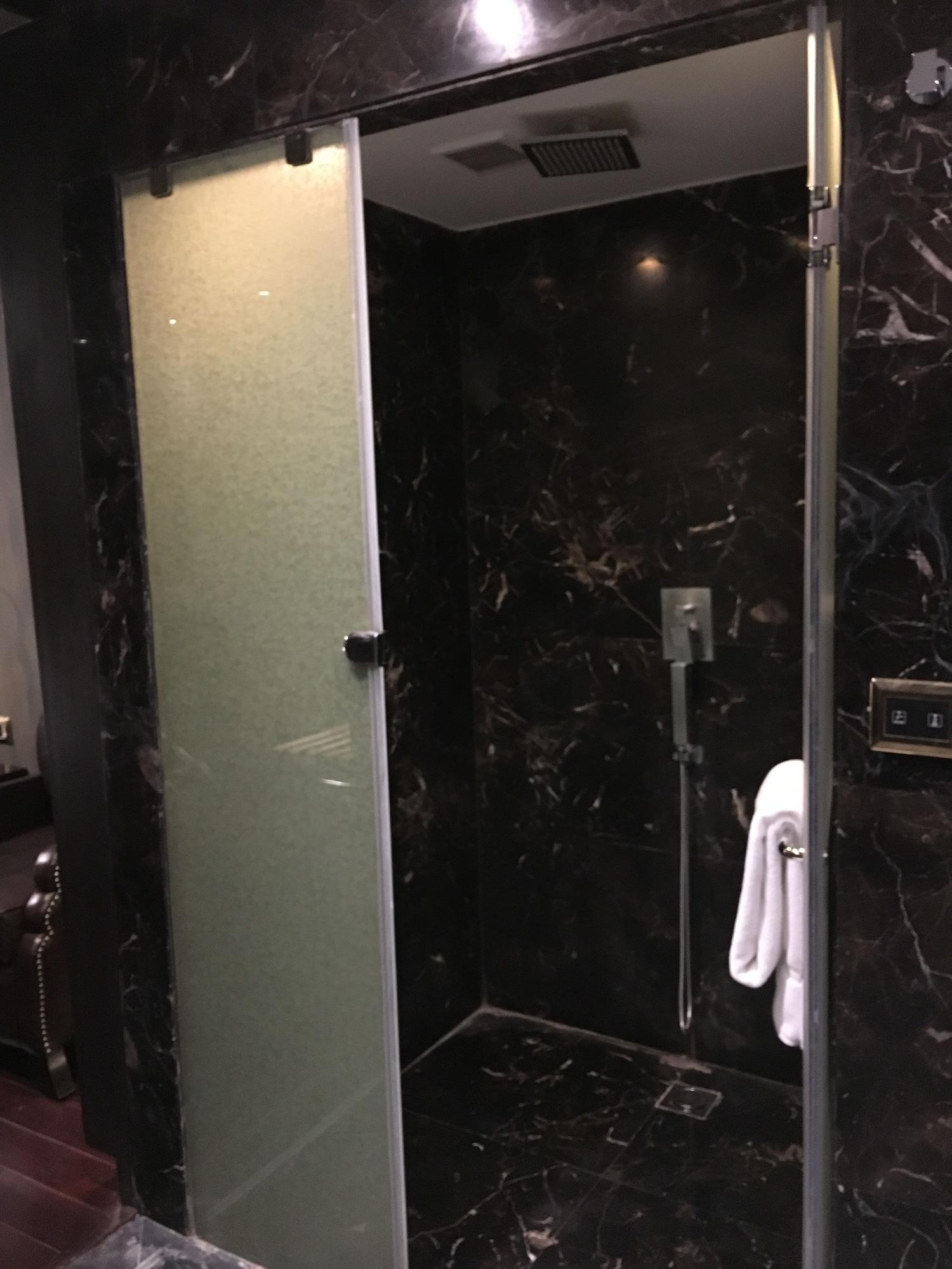 Radisson Blu Hotel Mbd Ludhiana Bagian luar foto