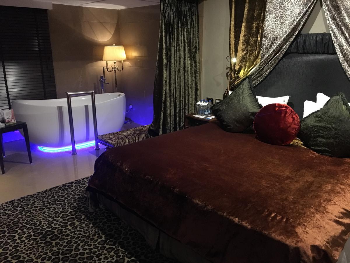 Radisson Blu Hotel Mbd Ludhiana Bagian luar foto