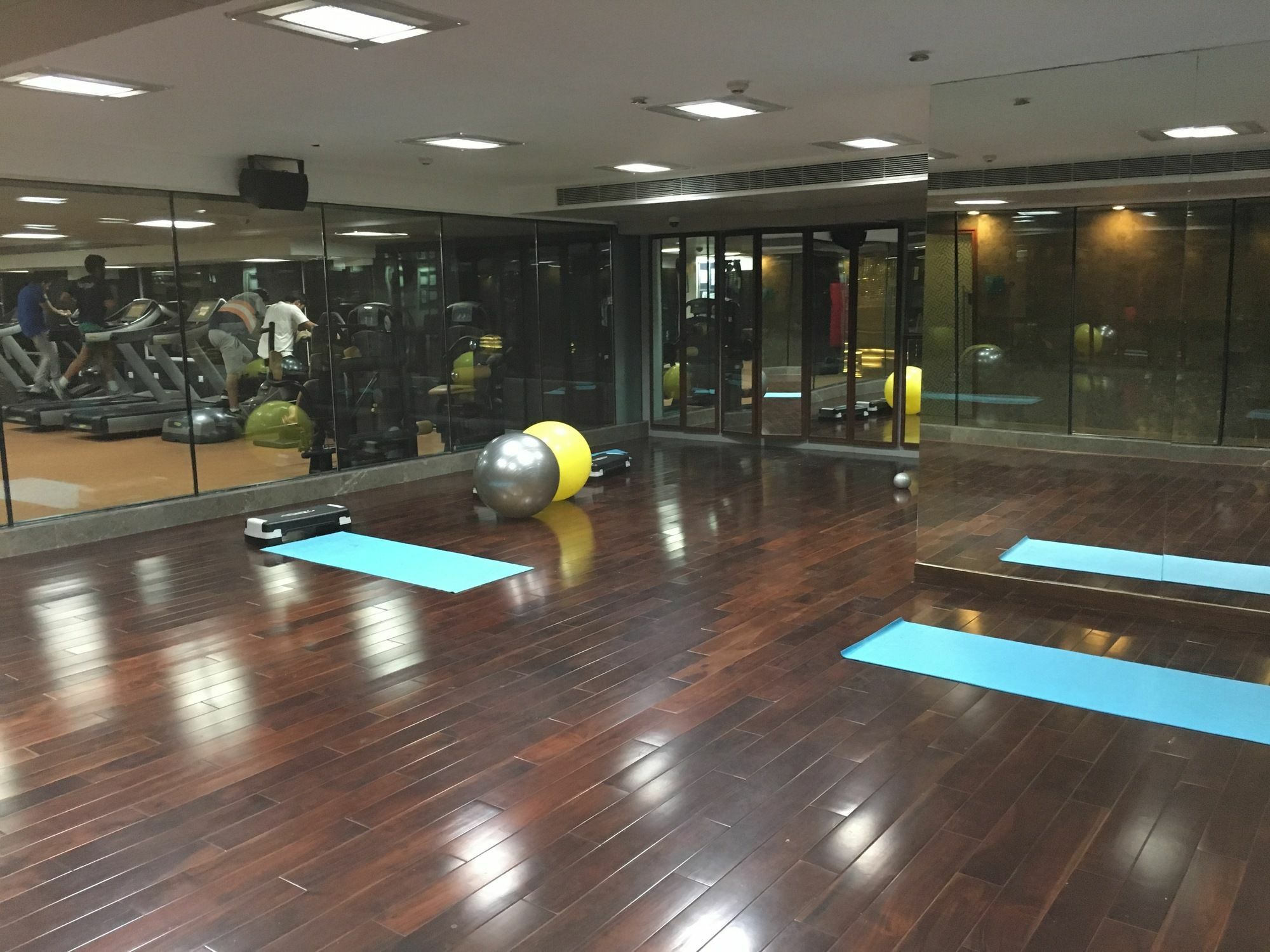 Radisson Blu Hotel Mbd Ludhiana Bagian luar foto