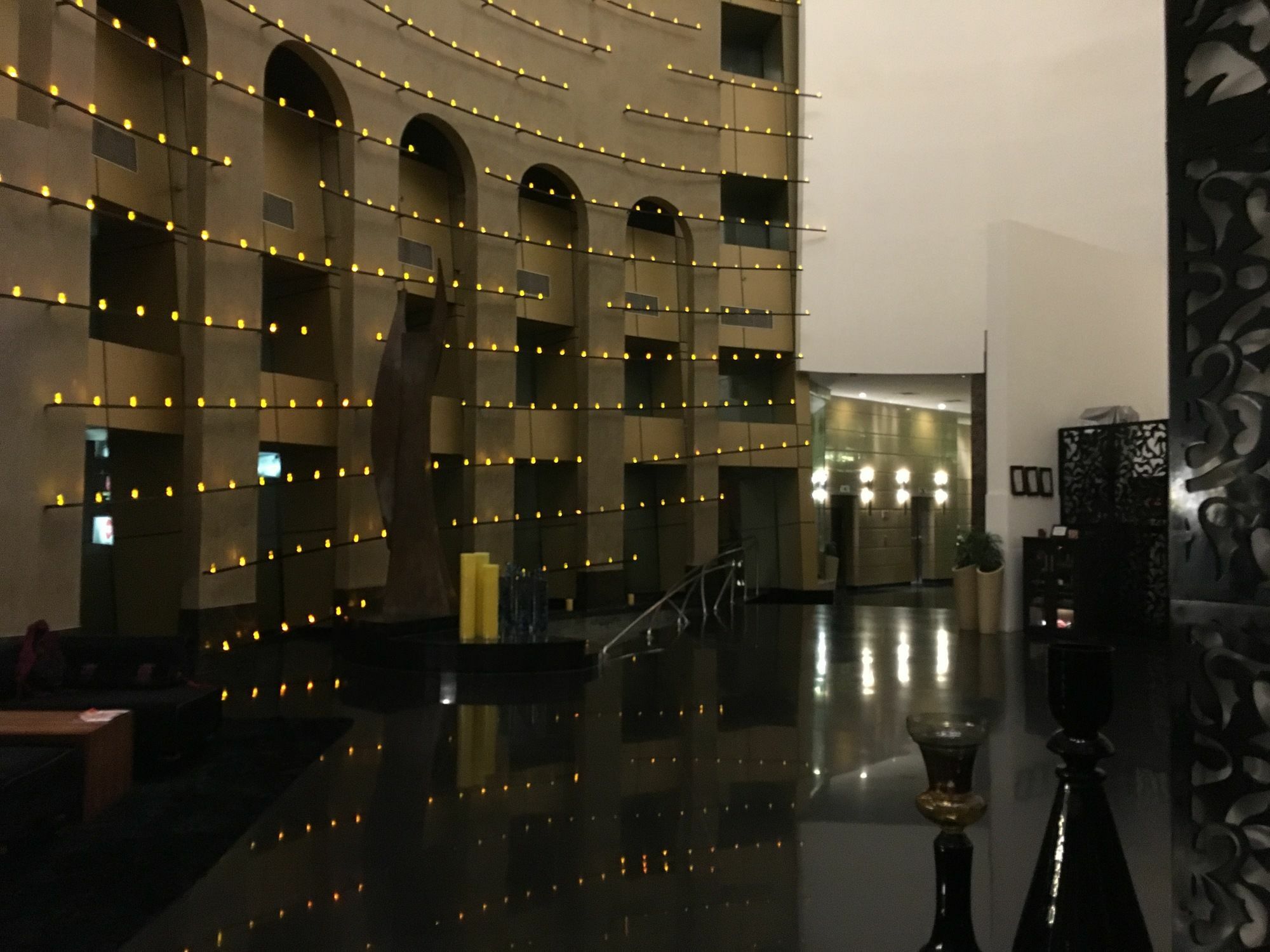 Radisson Blu Hotel Mbd Ludhiana Bagian luar foto